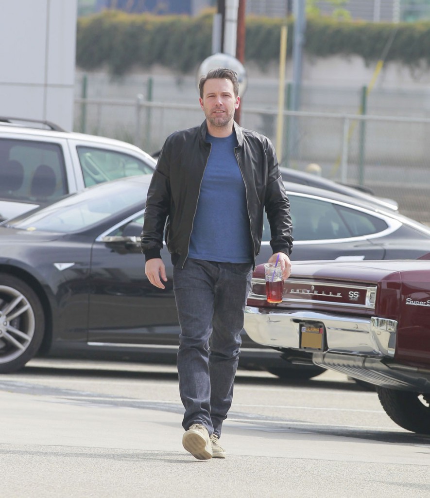 Exclusive... Ben Affleck Goes To A Studio In Santa Monica