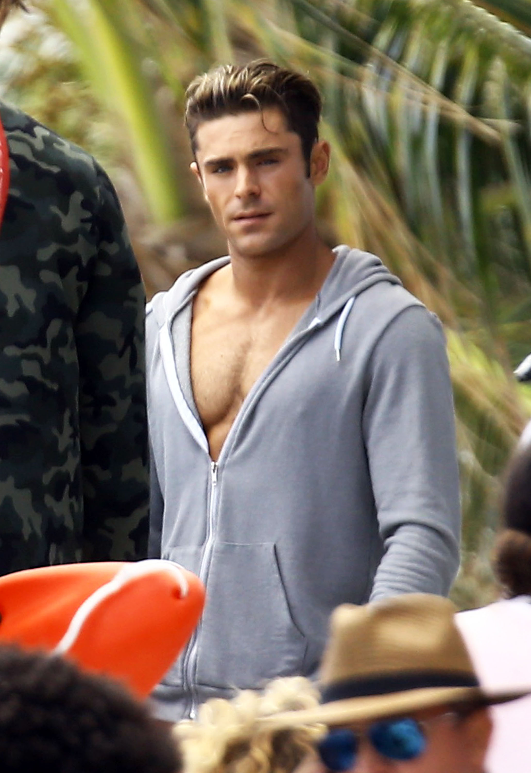 Baywatch фильм 2018 зак эфрон Baywatch фильм 2018 зак эфрон