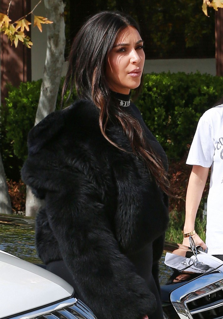 Kim & Kourtney Kardashian Lunch At Hugo's