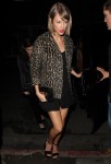 FFN_THUMBS42FF_Swift_Lorde_032616_52005448