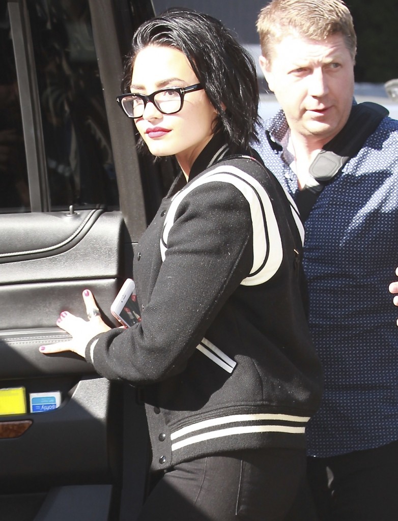 Demi Lovato and Nick Jonas leave a studio together