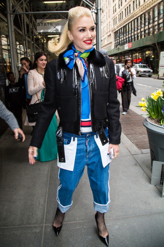 Gwen Stefani seen snapchatting paparazzi as she leaves the Empire State Building