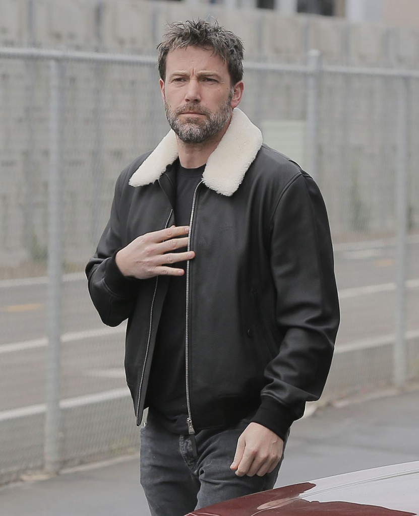 Exclusive... Ben Affleck Goes To An Office Building In Santa Monica