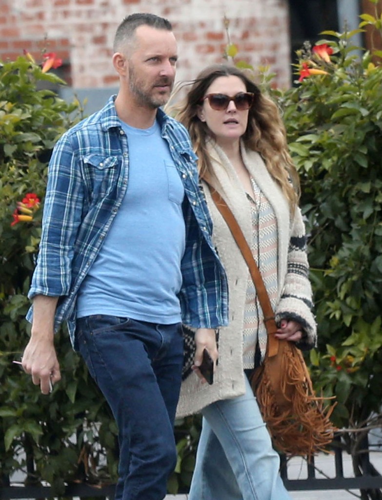 Exclusive... Drew Barrymore Lunches In Hollywood With A Friend