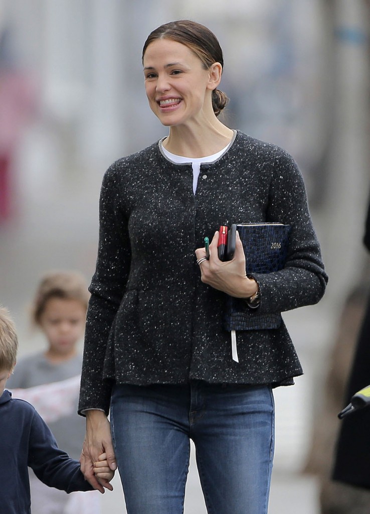 Exclusive... Jennifer Garner Takes Her Son To Breakfast