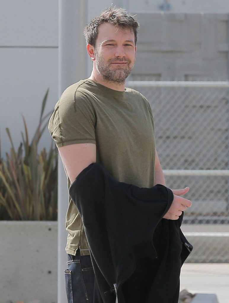 Exclusive... Ben Affleck At An Office Building In Santa Monica