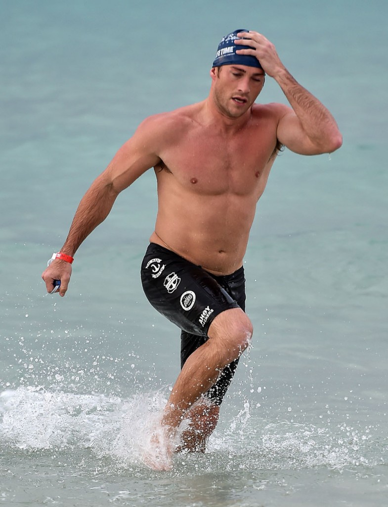 Scott Eastwood Does The South Beach Triathlon In Miami