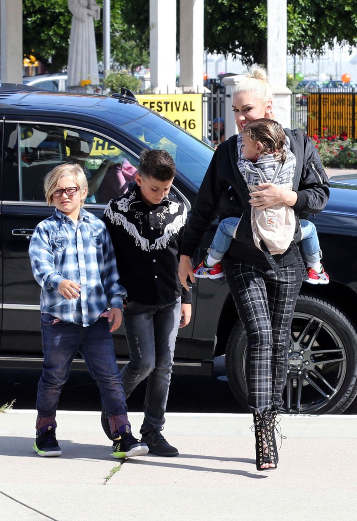 Gwen Stefani Takes Her Sons To Church