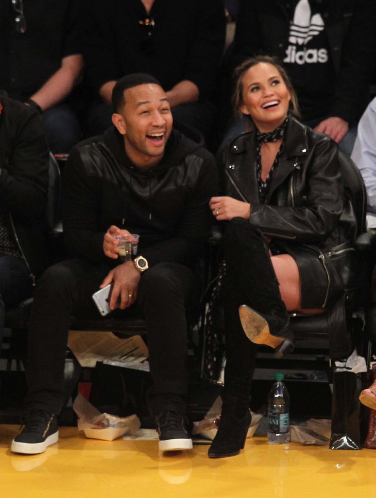 Celebrities at the Los Angeles Lakers game