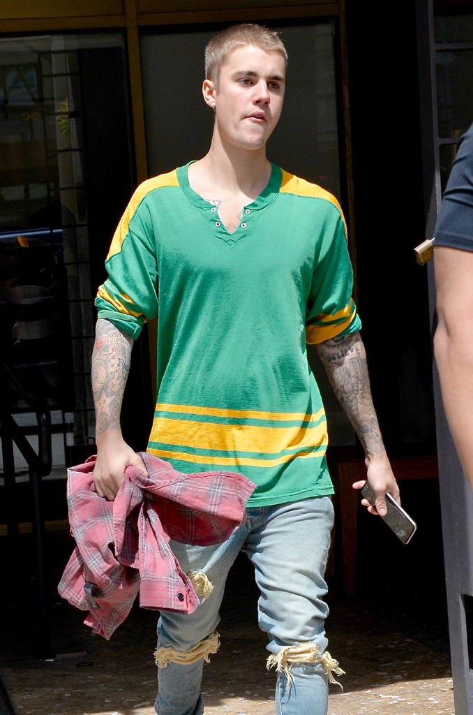 Justin Bieber Out And About In Los Angeles