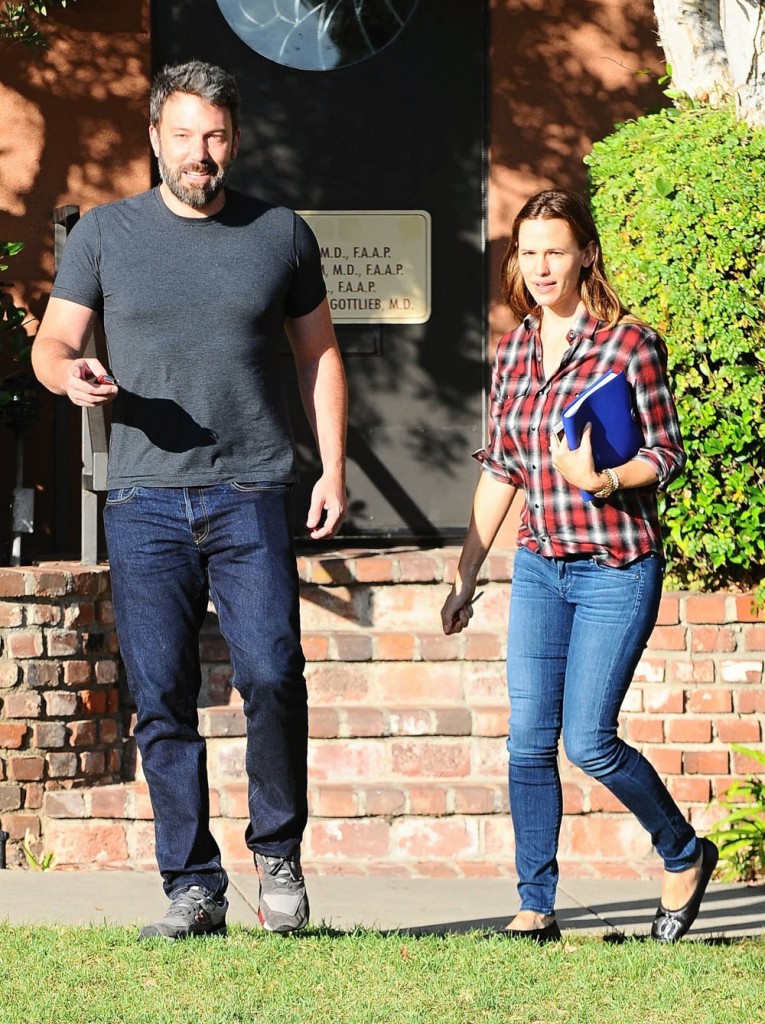 Ben Affleck and Jennifer Garner arrive at a building in Santa Monica