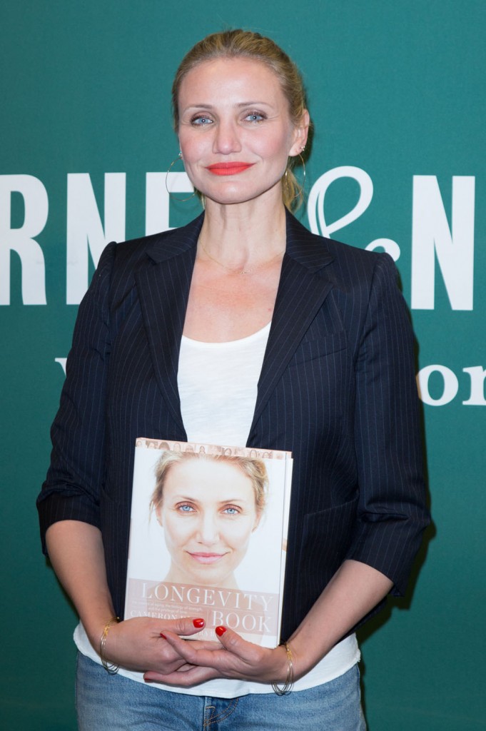 Cameron Diaz signs copies of her new book