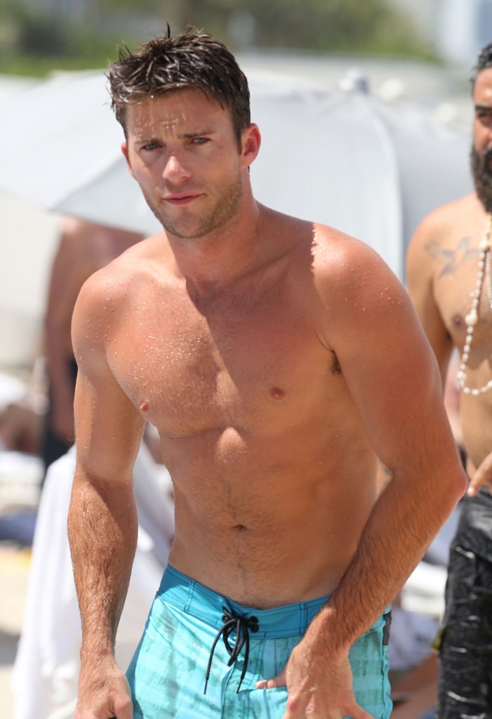 Scott Eastwood Enjoys A Dip In The Ocean While In Miami