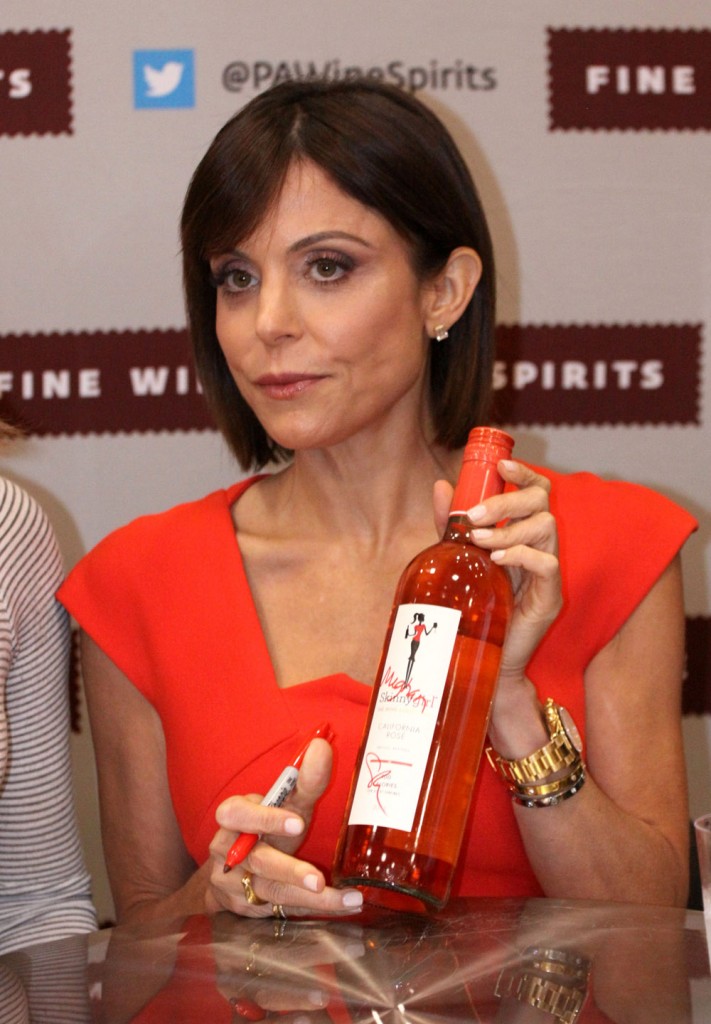 TV Host Bethenny Frankel Signs Bottles From Her Skinnygirl Cocktail Line
