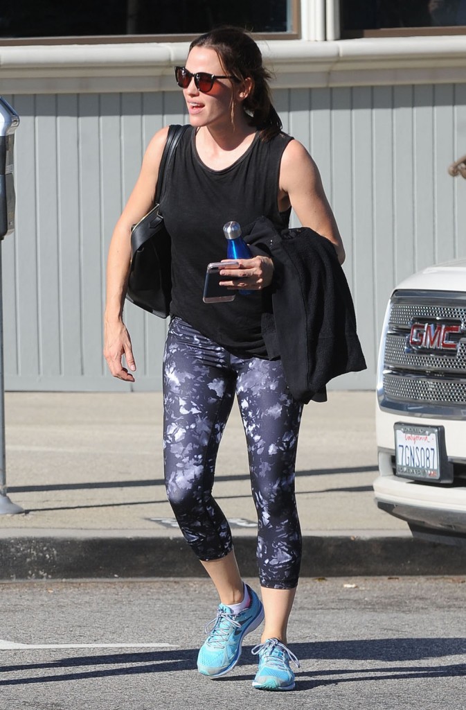 Jennifer Garner Hits The Gym For A Work Out