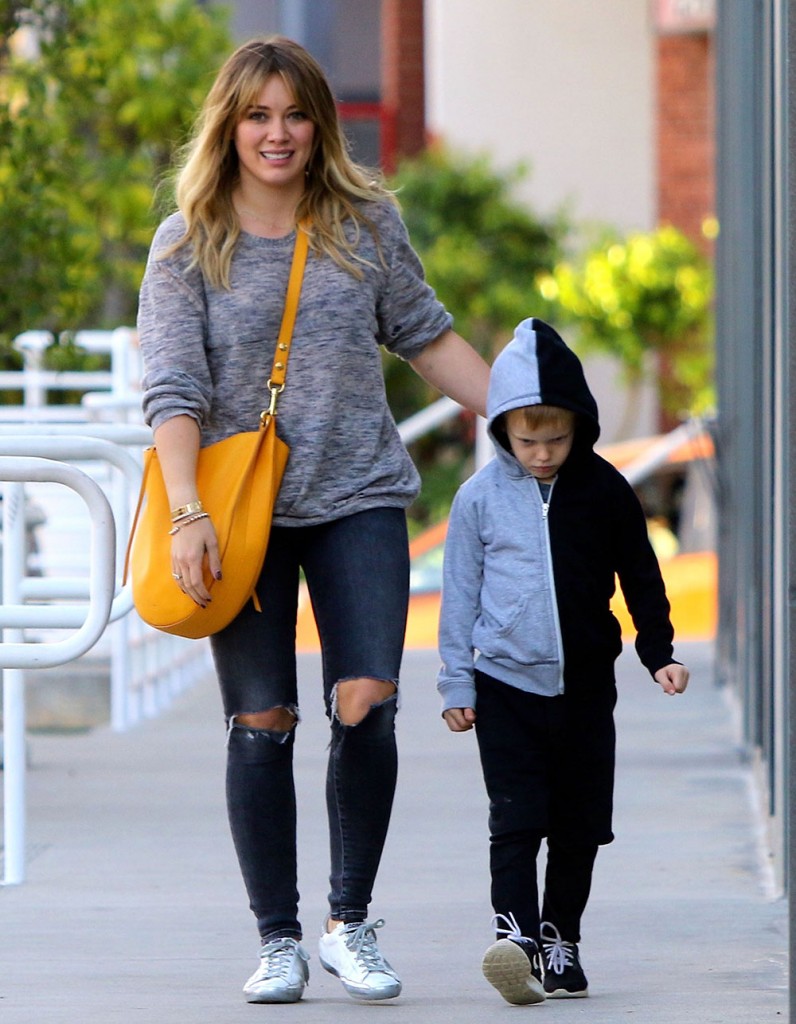 Hilary Duff Grabs Iced Tea With Son Luca