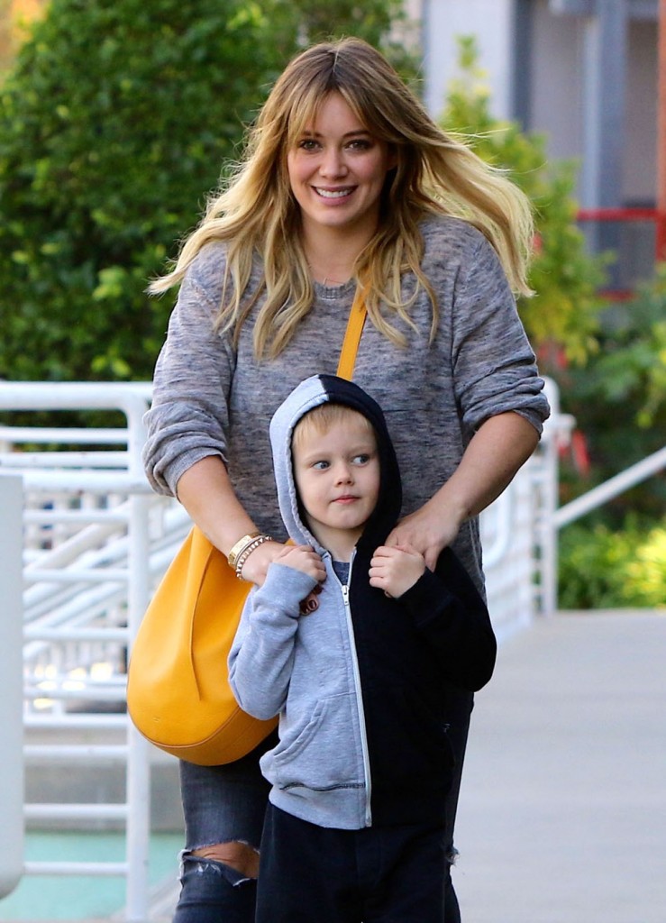 Hilary Duff Grabs Iced Tea With Son Luca