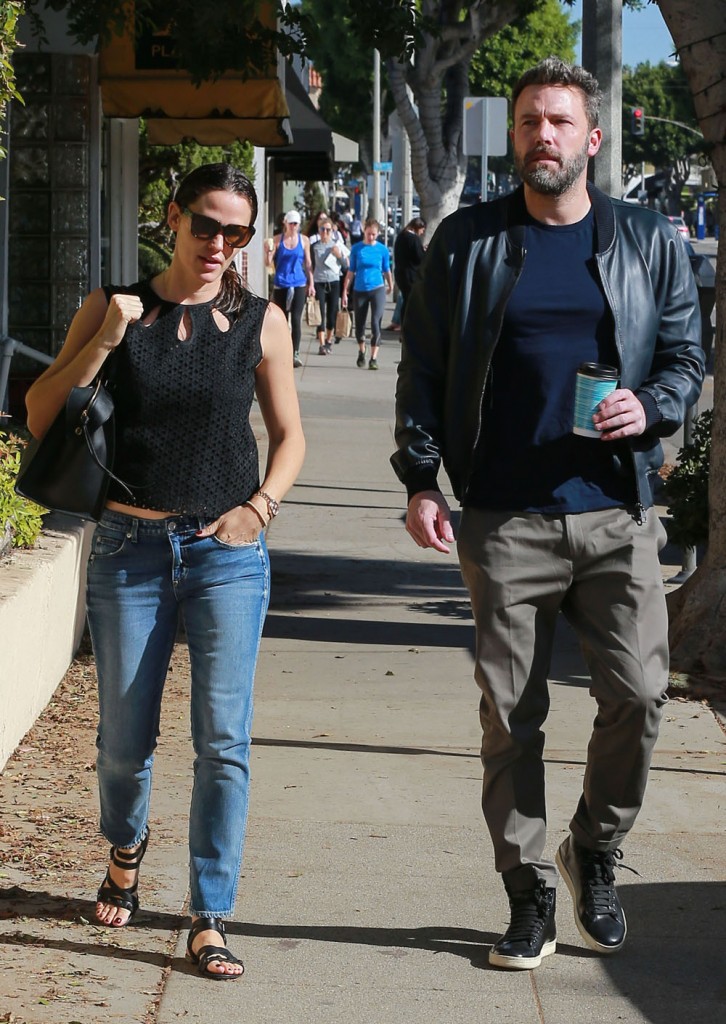 Ben Affleck & Jennifer Garner Out And About