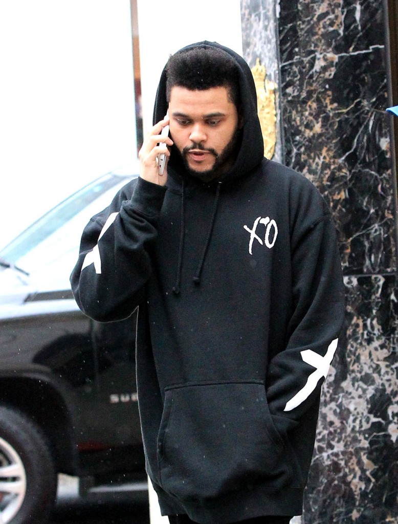 FFN_TheWeeknd_RFU_021017_52310859