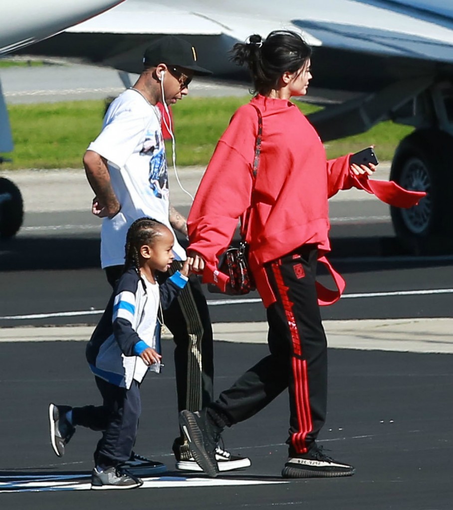 FFN_FF9FF10_Kardashian_Family_012617_52295092