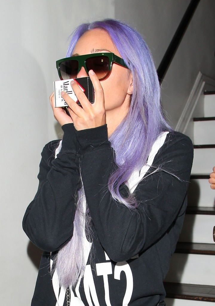 Troubled star Amanda Bynes spotted leaving Nine Zero One salon sporting new purple hair