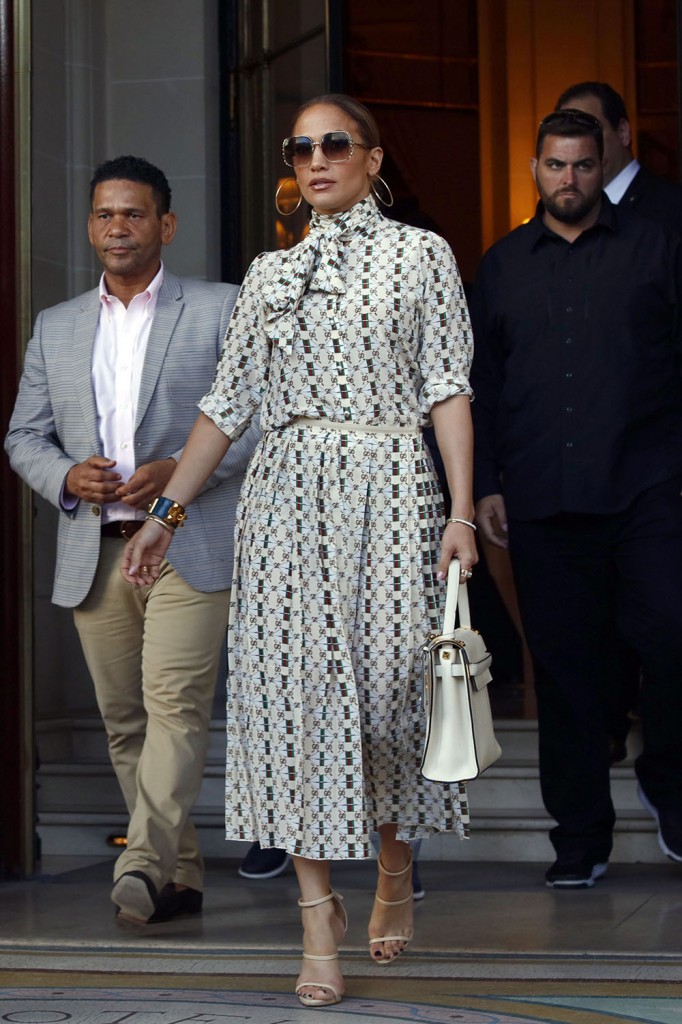 Jennifer Lopez and her boyfriend Alex Rodriguez visit The Louvre