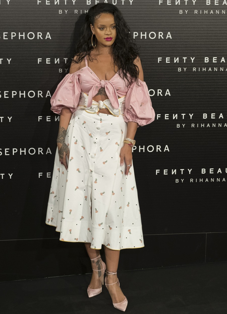 Rihanna attends the 'Fenty Beauty' photocall