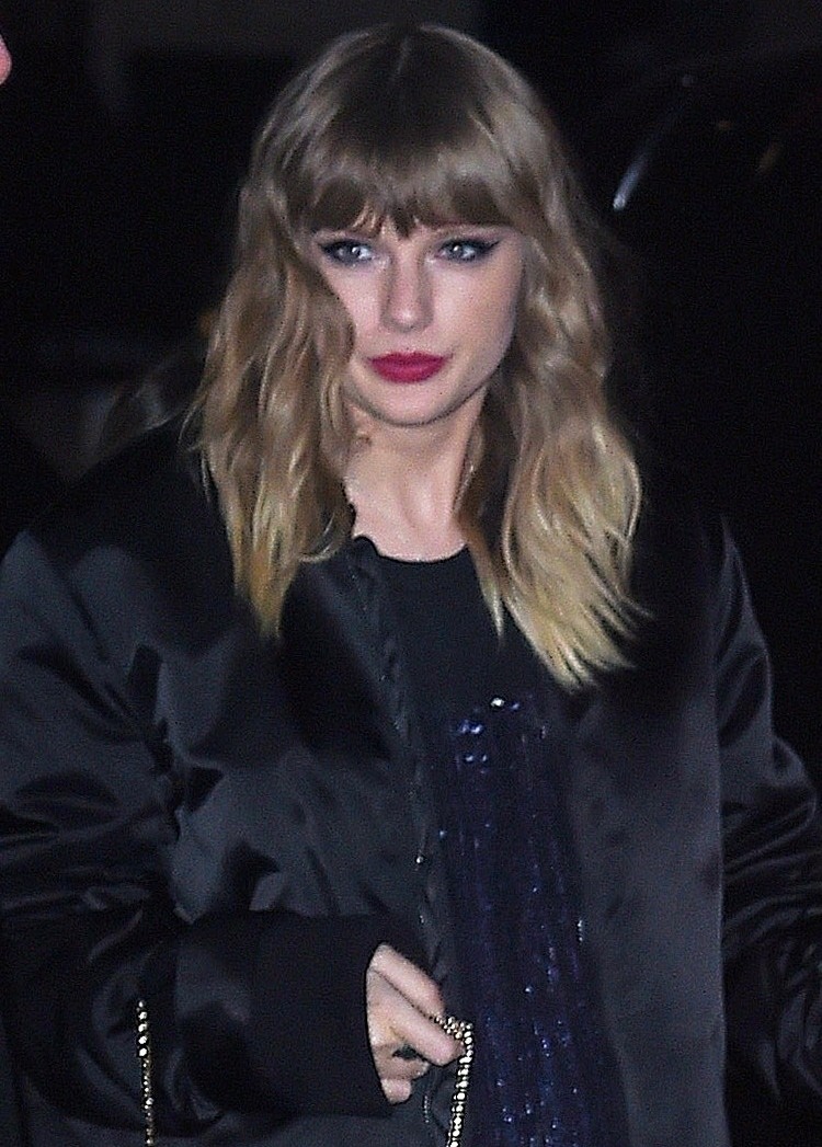 Taylor Swift arrives to the SNL after party with her pal Martha Hunt