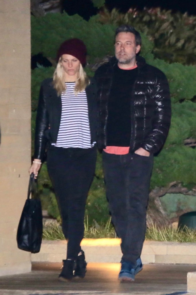 Ben Affleck takes his girlfriend Lindsay Shookus to dinner at Nobu