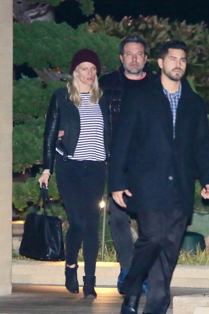 Ben Affleck takes his girlfriend Lindsay Shookus to dinner at Nobu