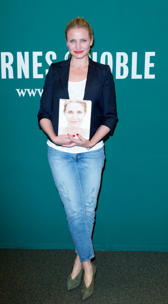 Cameron Diaz signs copies of her new book