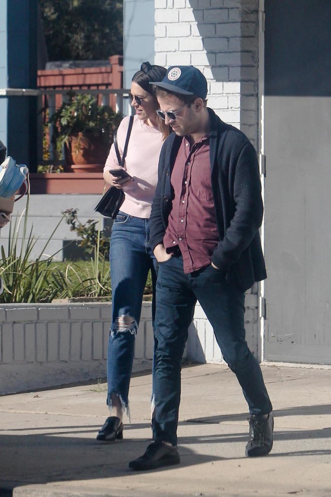Mandy Moore has breakfast with fiancee Taylor Goldsmith and some friends at Amara Kitchen in Pasadena this morning