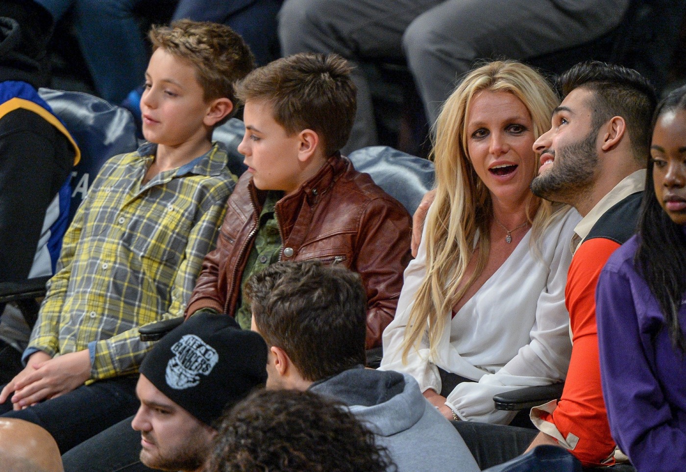 Britney Spears: The real MVP of Lakers vs. Warriors!