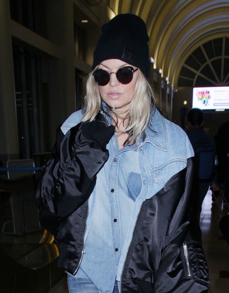 Fergie arrives at Los Angeles International (LAX) Airport