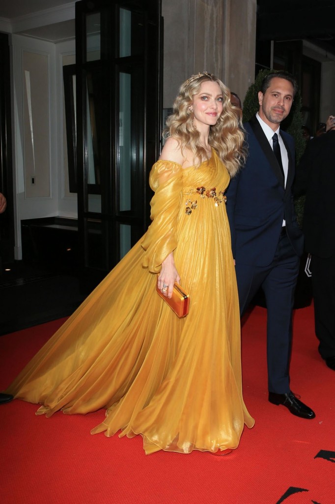 Amanda Seyfried and Thomas Sadoski head to the Met Gala