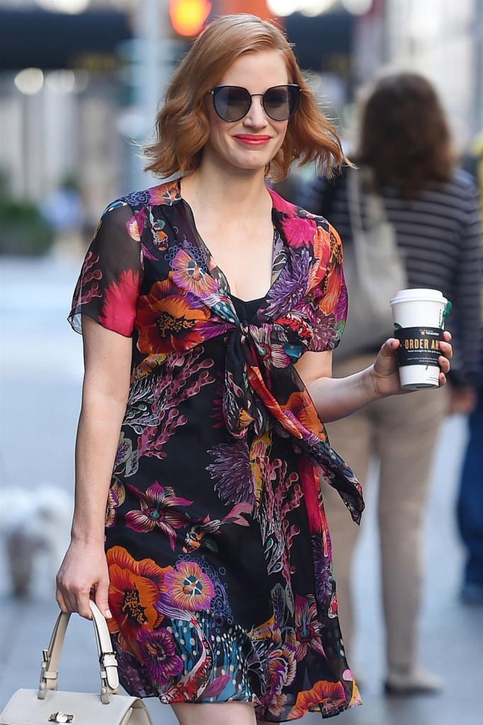 Jessica Chastain shows off her legs in Manhattan as she heads to the "Today" show