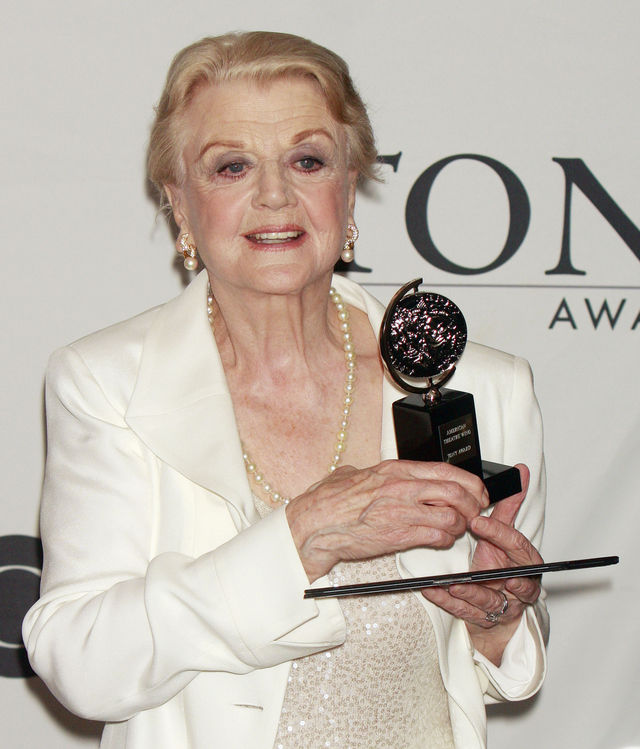 https://www.celebitchy.com/wp-content/uploads/2009/06/wenn2448727.jpg