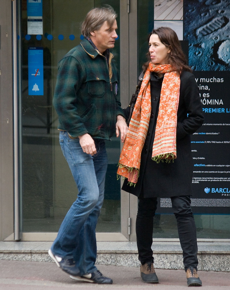 Viggo Mortensen is still with his homewrecked girlfriend Ariadna Gil, in Sp...