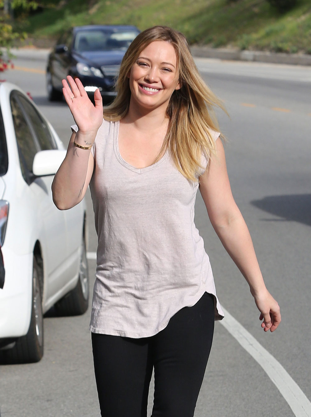 Hilary Duff got her lips done, and they’re really obvious: does she realize...