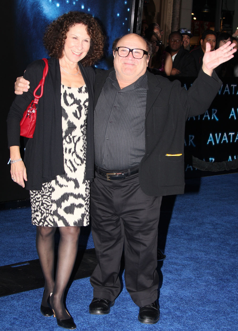 Danny DeVito and Rhea Perlman are back together, plan to renew vows: uh-oh?...