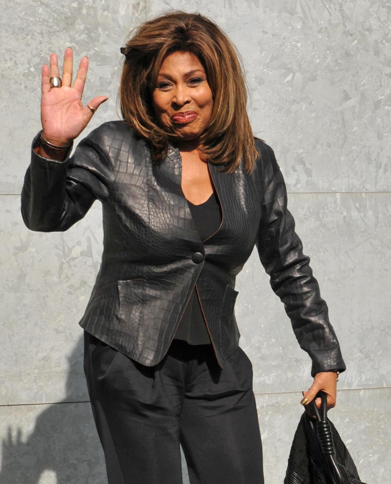 Donne est. Tina Turner 2022.