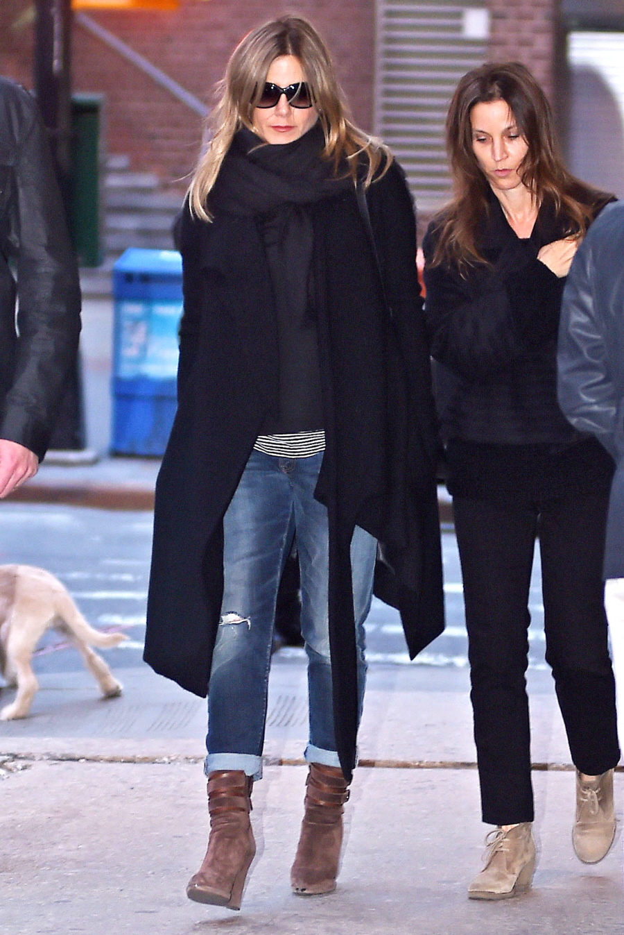 Jennifer Aniston’s layered NYC street style: totally cute or unflattering? 