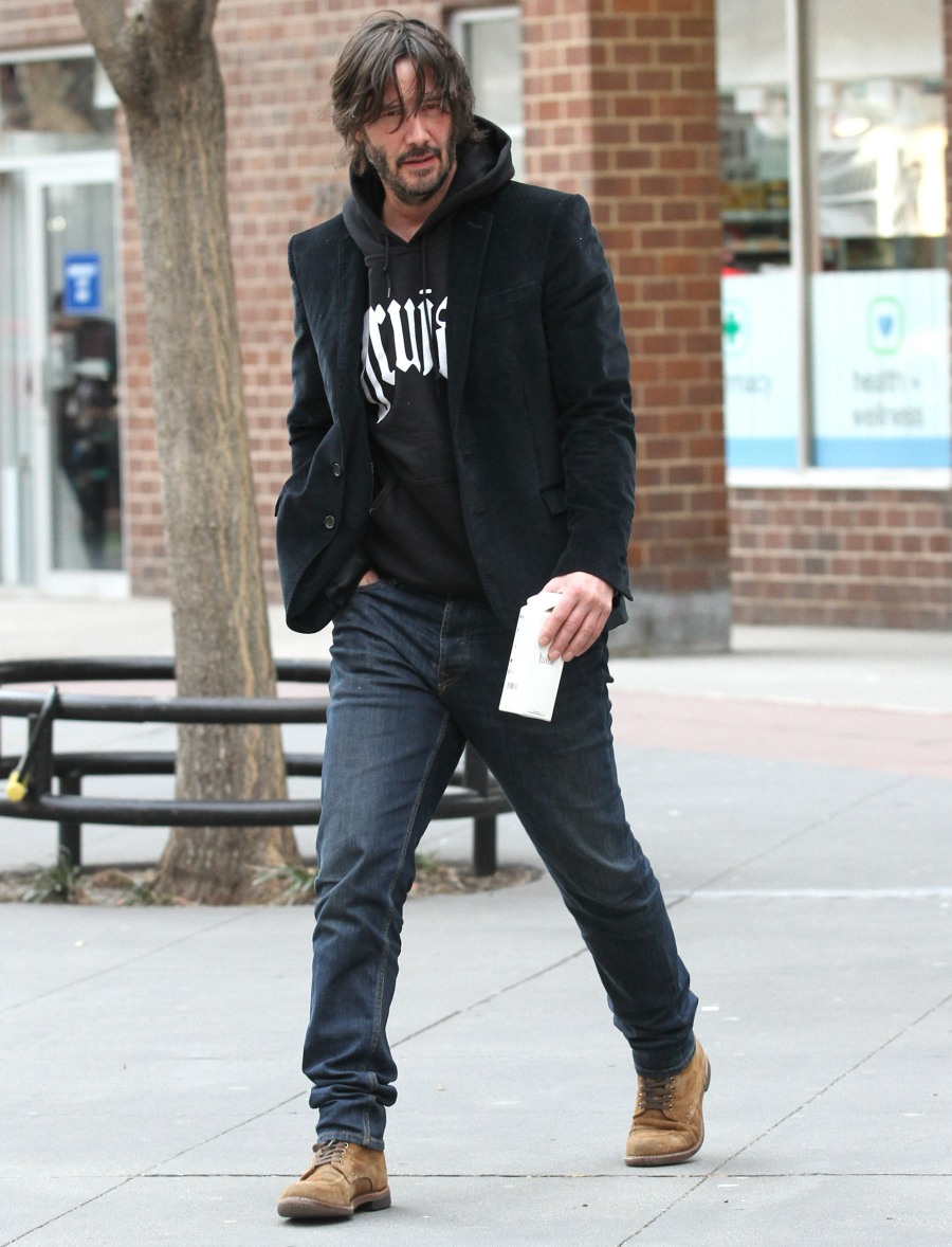 Keanu Reeves Steps Out In NYC. 