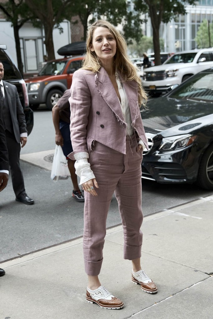 Blake Lively returning to her hotel in New York