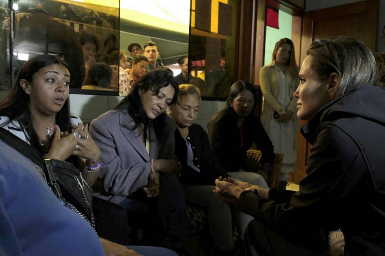 UNHCR Special Envoy Angelina Jolie meets Venezuelans in Peru who have fled their country