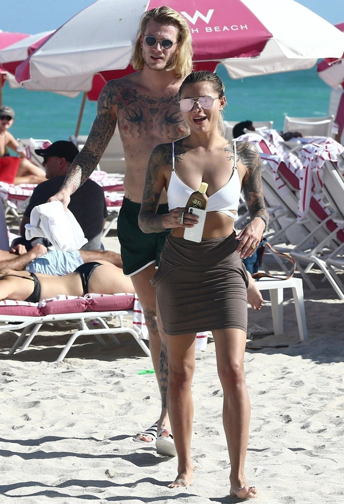 Loris Karius and Sophia Thomalla hit the beach in Miami