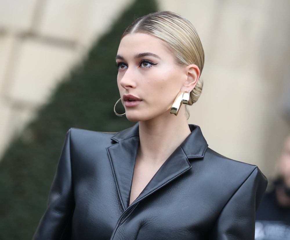 Hailey Baldwin is seen leaving the Crillon Hotel during Paris Fashion Week
