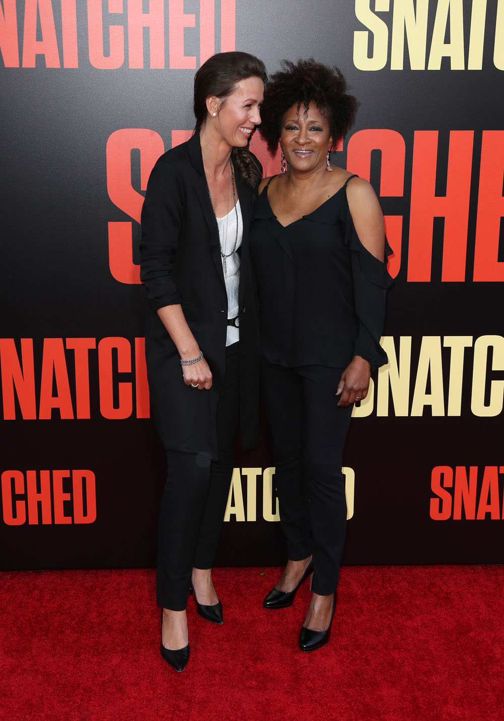 Los Angeles Premiere 'Snatched' - Arrivals