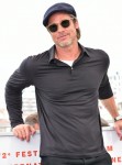Brad Pitt Leo Di Caprio Quentin Tarantino at press call in Cannes