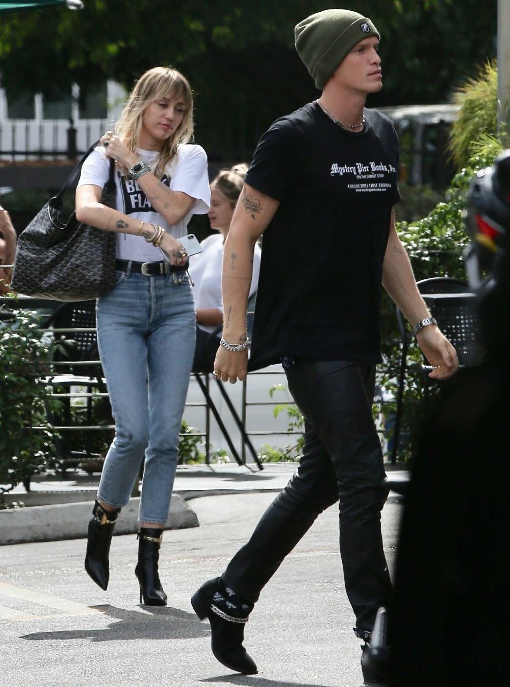 Miley Cyrus and Cody Simpson step out for a morning coffee at The Oaks Gourmet